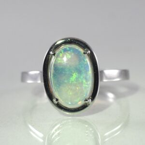 Opal - 2.01ct WG